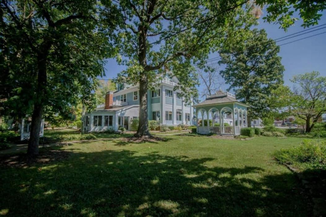 Dickey House Bed And Breakfast Marshfield Exterior photo