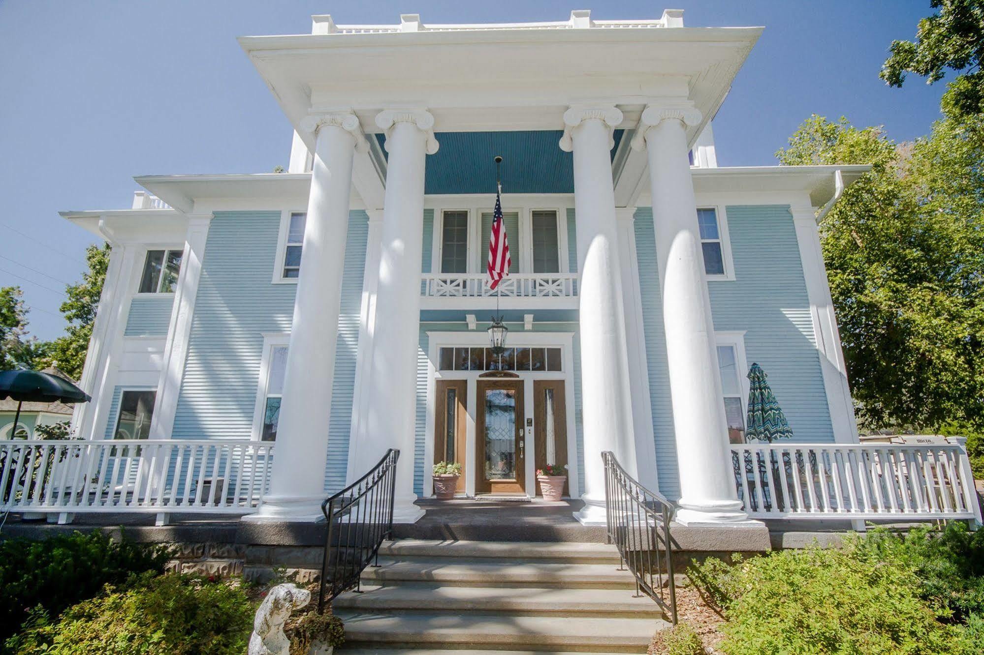 Dickey House Bed And Breakfast Marshfield Exterior photo